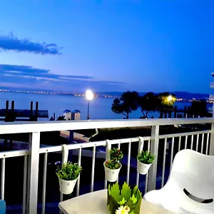 Sun&sea Apartment Peraía