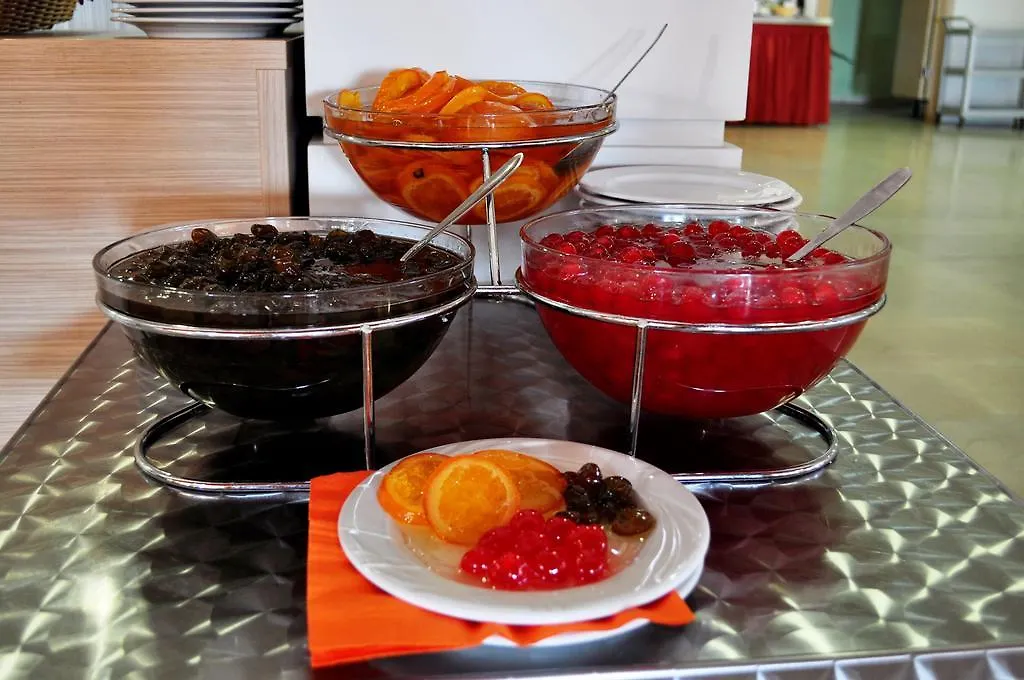 Sonia Village Hotel Gerakini 3*,